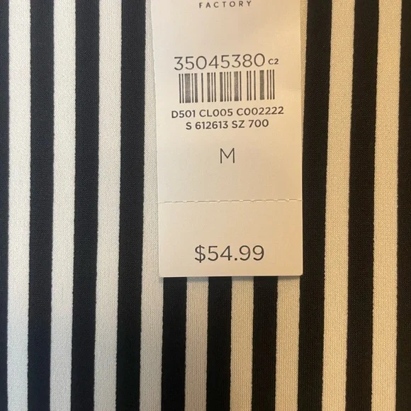 Ann Taylor Black and White Boxy Blouse - Picture 4 of 5